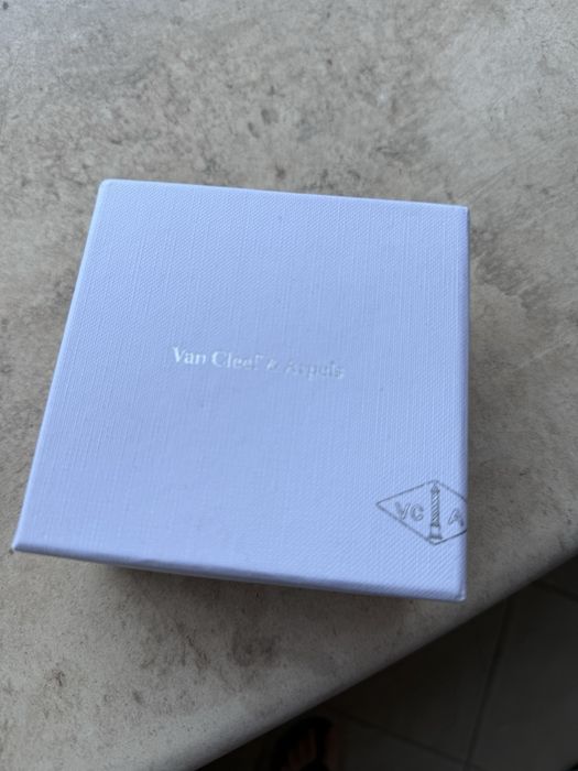 Колие  / обици Van Cleef & Arpels