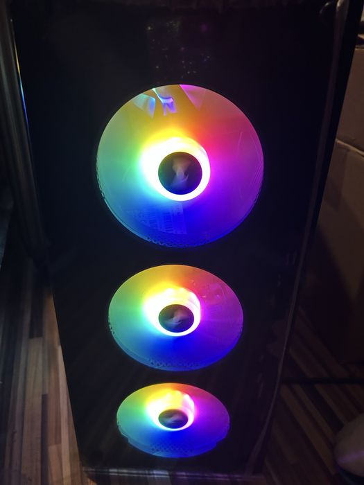 Мощен Геймърски Компютър (i5 / GTX 1070 Ti 8GB iChill / RGB)