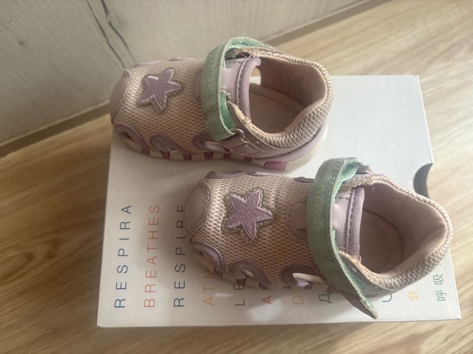 Сандали Geox за момиче 19 номер