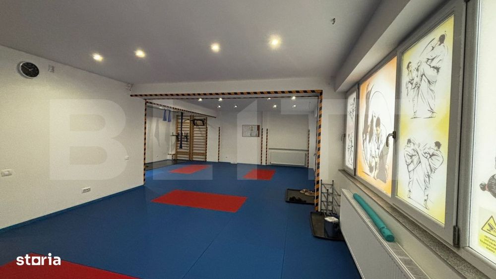 Spatiu comercial open space, demisol, 82 mpu, ideal fitness sau sala s