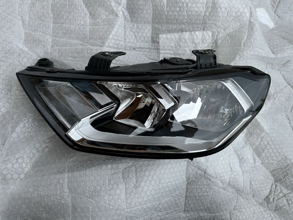Far stânga audi a1.cod:82a941003.