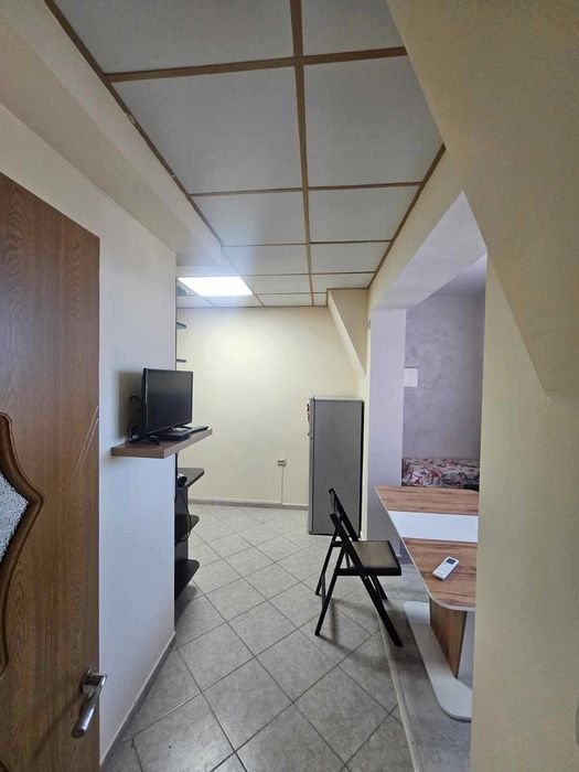 Дава се под наем Двустаен апартамент в Бургас, Възраждане - 65 кв.м за 306 € - Снимка #3