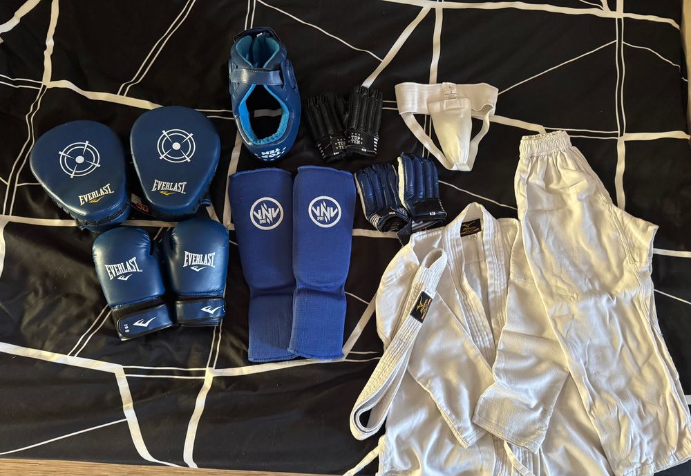 Продаю комплект для единоборств