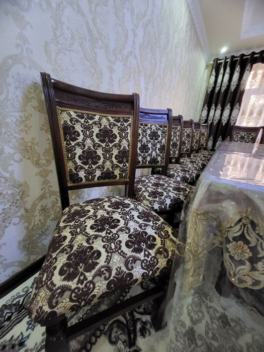 Стол стул 14 кишилик ёнгок дарахтидан ясалган