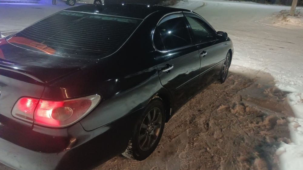 Продам идаельный Лексус