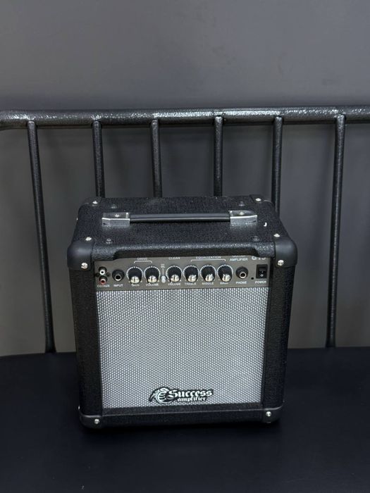 Комбоусилитель Success amplifier G15 | Каирбекова 18