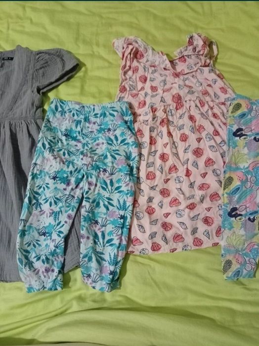 set lot 4 hainute 7 8 ani 128 134 2 rochite vara + 2 perechi pantaloni
