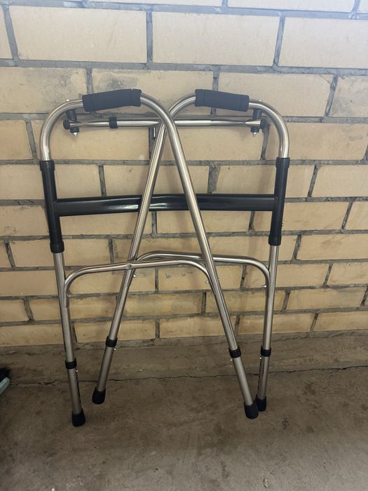 Ходунок для взрослых