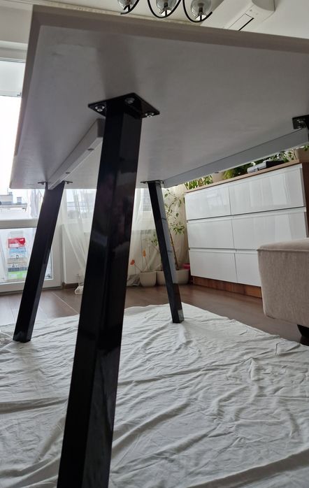 Маса 90/150см плот бял гланц