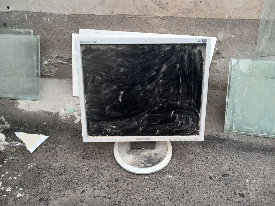 Manitor Samsung 2000