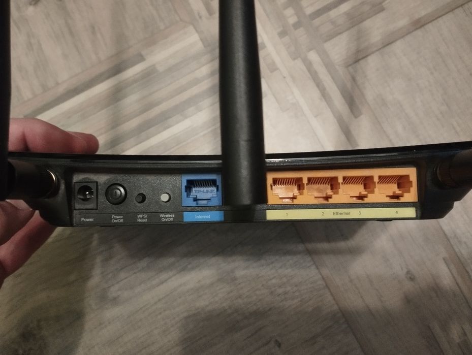 TP-LINK маршрутизатор серии N