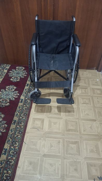 Инвалидная коляска