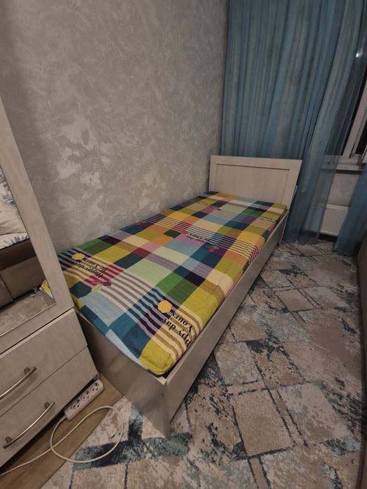 Кровать односпальная