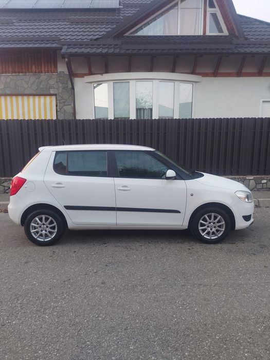 SKODA Fabia 2012 — imagine 5
