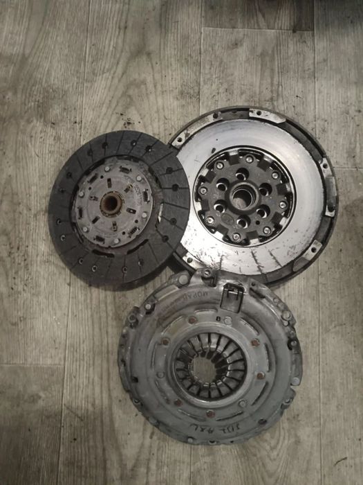 Kit ambreiaj volanta masa dubla jeep compass, renegade, fiat 500x 1.6 crdi 2018 55267001, 55261596, 55283952