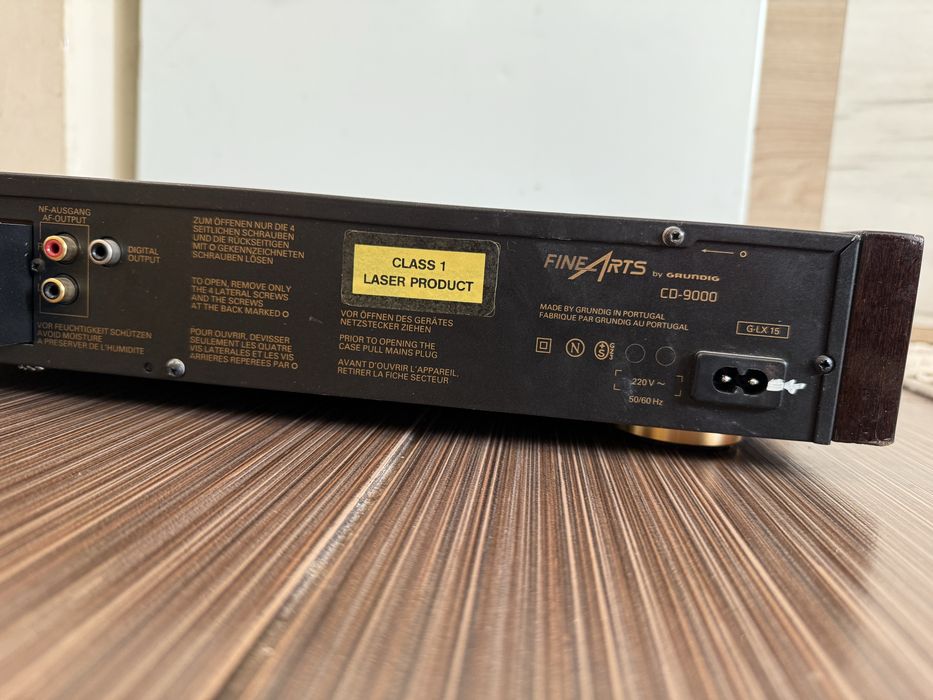 Fine Arts CD9000 Качествен CD plaeyr