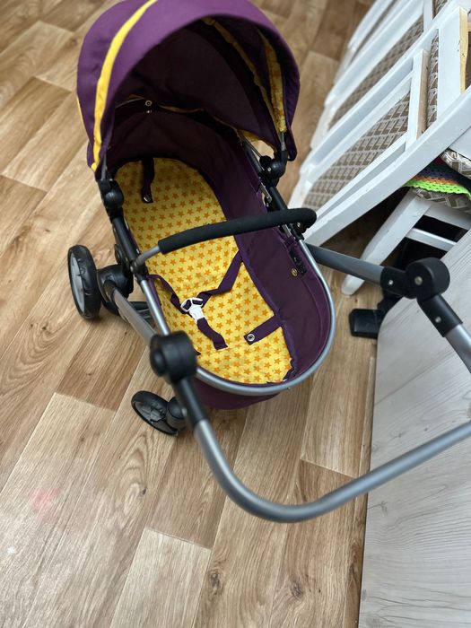 Коляска для кукол