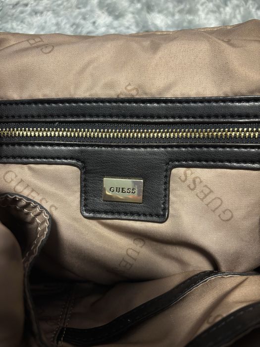 Чисто нова раница guess оригинална