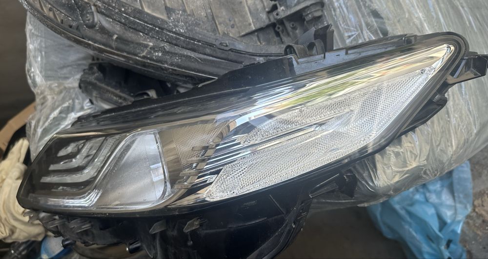 Ляв фар Led за Toyota Camry,2018-2021год