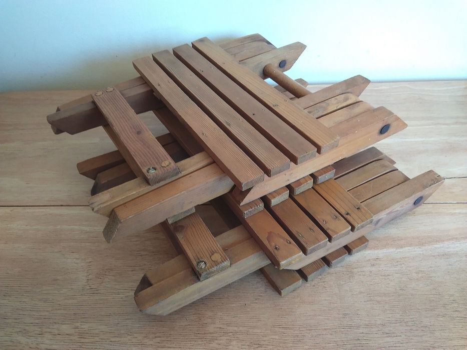 бамбукова стойка за съхранение на списания, вестници, винилови плочи