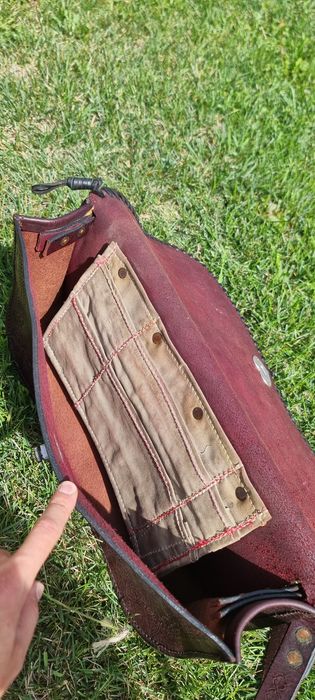 Geanta piele unicat gravata cu model inimioare si lucrata manual