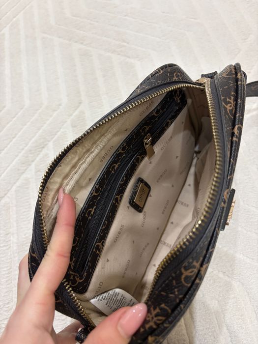 Като нови дамски чанти през рамо Guess, Calvin Klein