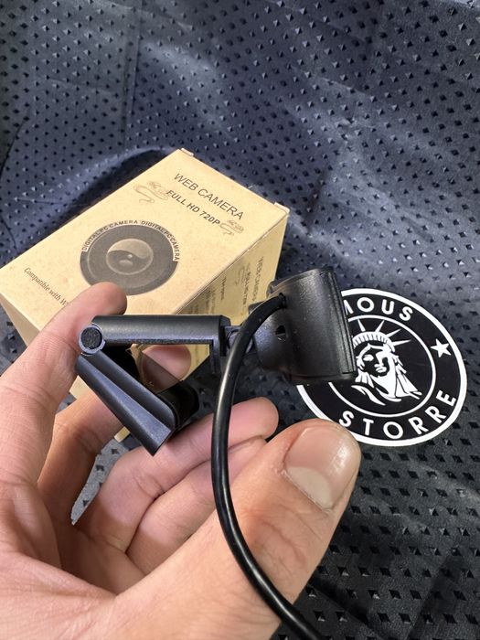 Веб-камера FULL HD с встроенным микрофоном