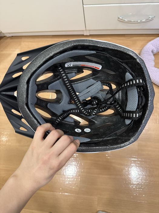 Шлем велосипедный