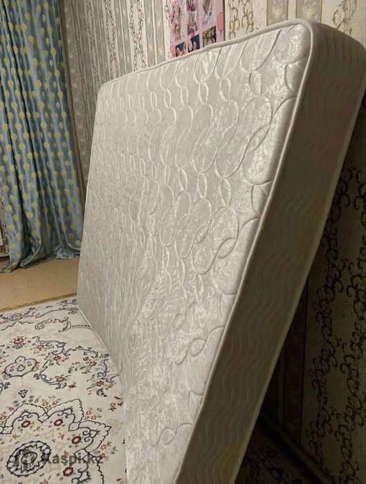 Жиһаз екі адамдық төсек