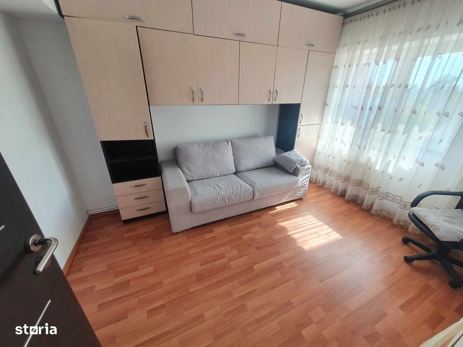Apartament cu 3 camere Craiova