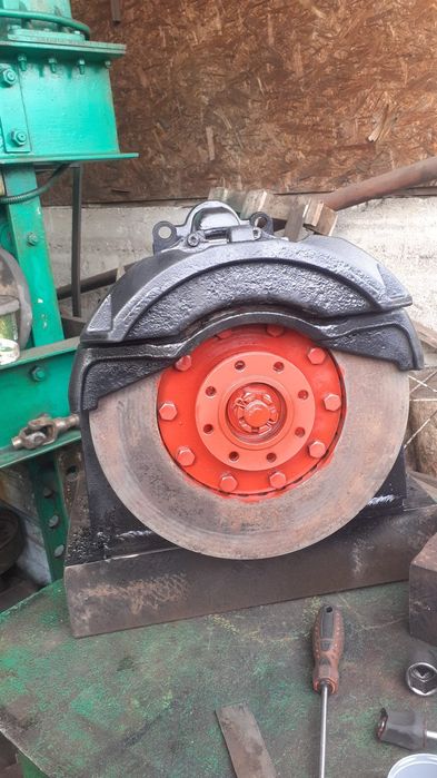 Frina taf pe disc cu camera aer MAN