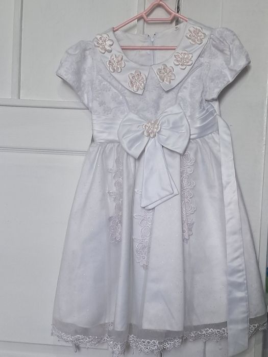 Платье продам продам