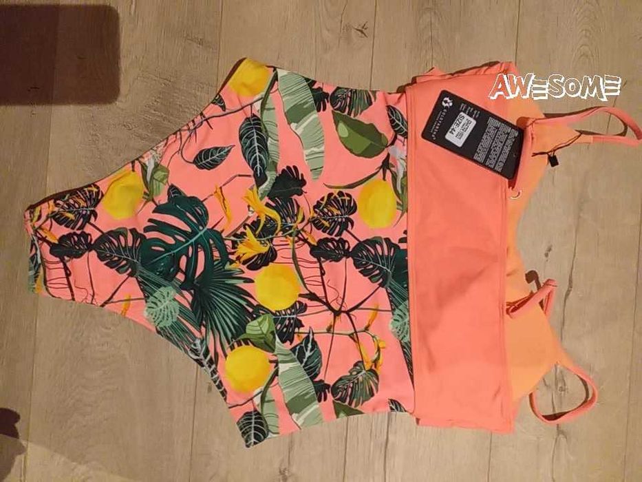 Нов цял бански размер 44