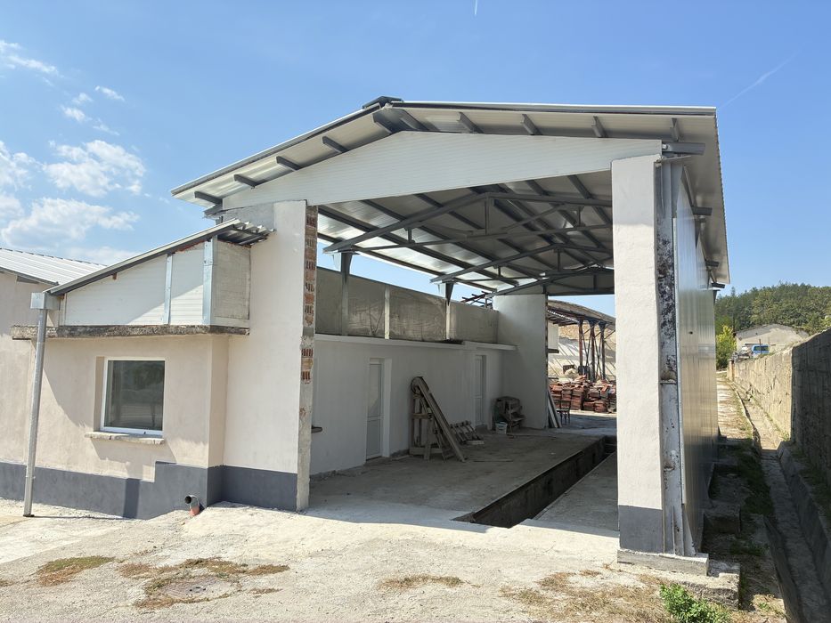 Отдавам пмещения под наем в индустриална зона