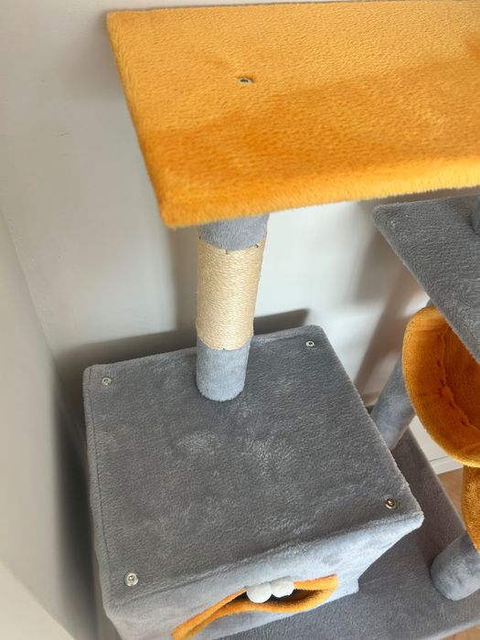 Драскало за котка Банкок 60 / 40 / 152 см