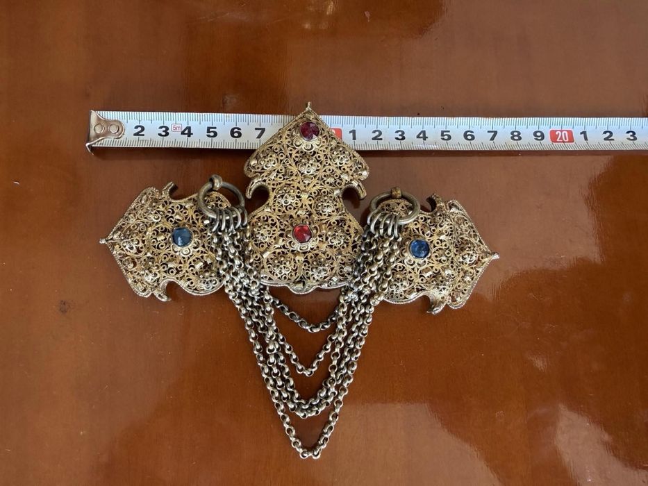 уникална пафта позлата