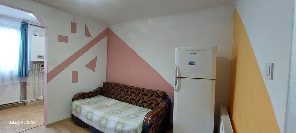 Garsonieră zona Astra