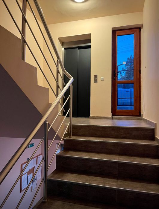 Продава се Тристаен апартамент в Варна, Базар Левски - 80 кв.м за 2175 €/кв.м - Снимка #12