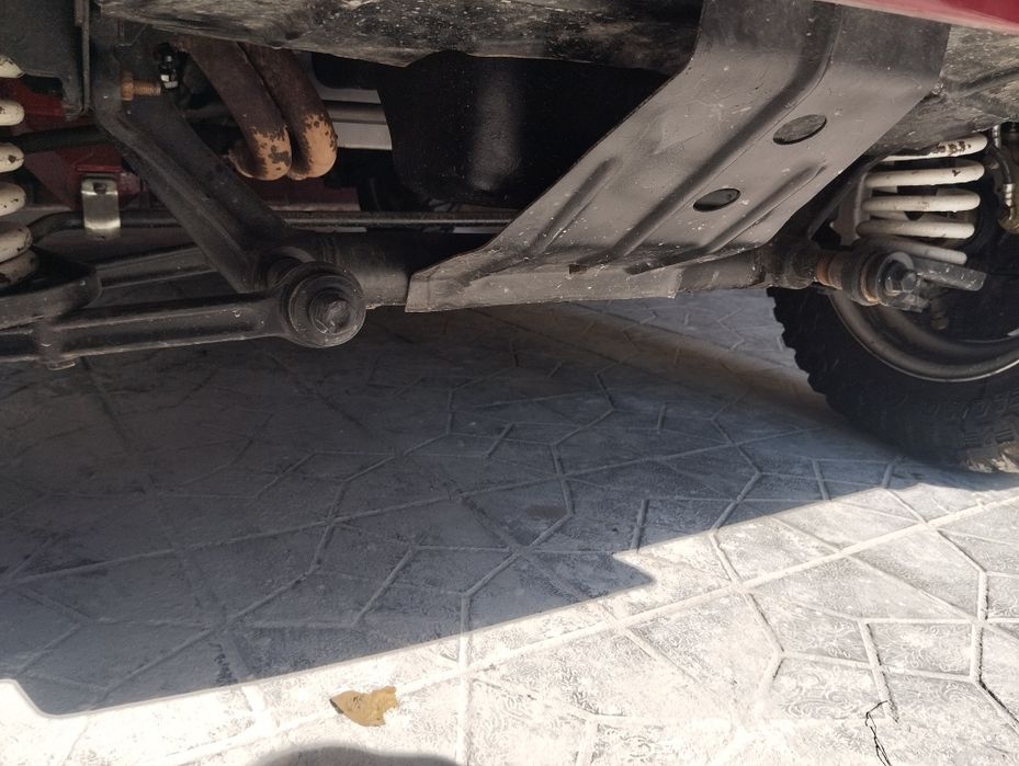 Нива сотилади холати янги 2121.  4×4