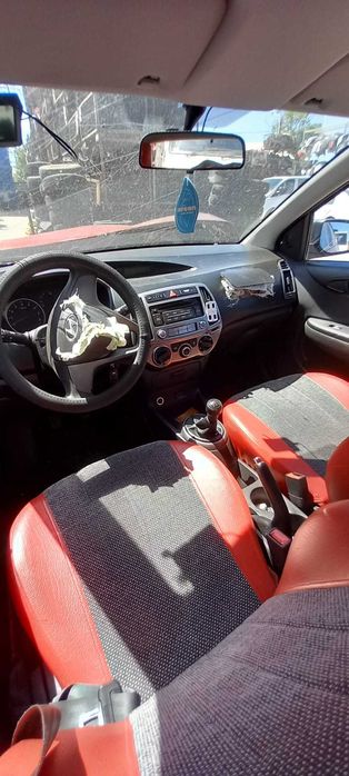 Hyundai I20 an 2014 motor 1.2 Dezmembrez/Dezmembram