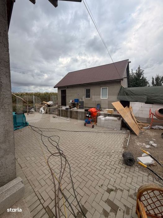 Casa de vanzare, 160 mp utili, teren 1820 mp, zona Bunesti