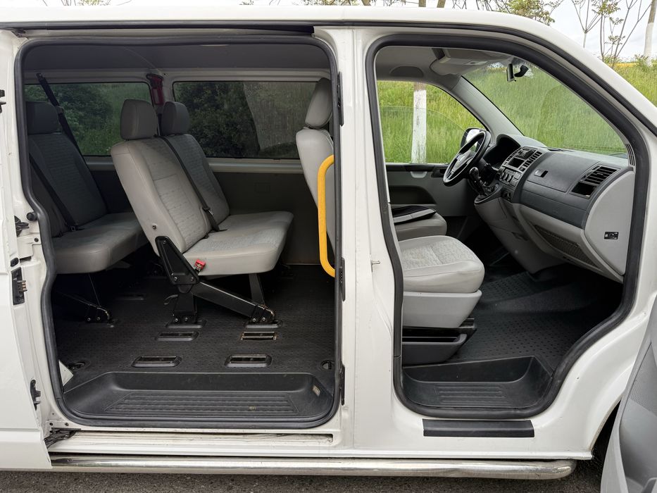 VW Transporter T5 Modelul Lung 2.0 Tdi Euro 5 cu 8+1 Locuri