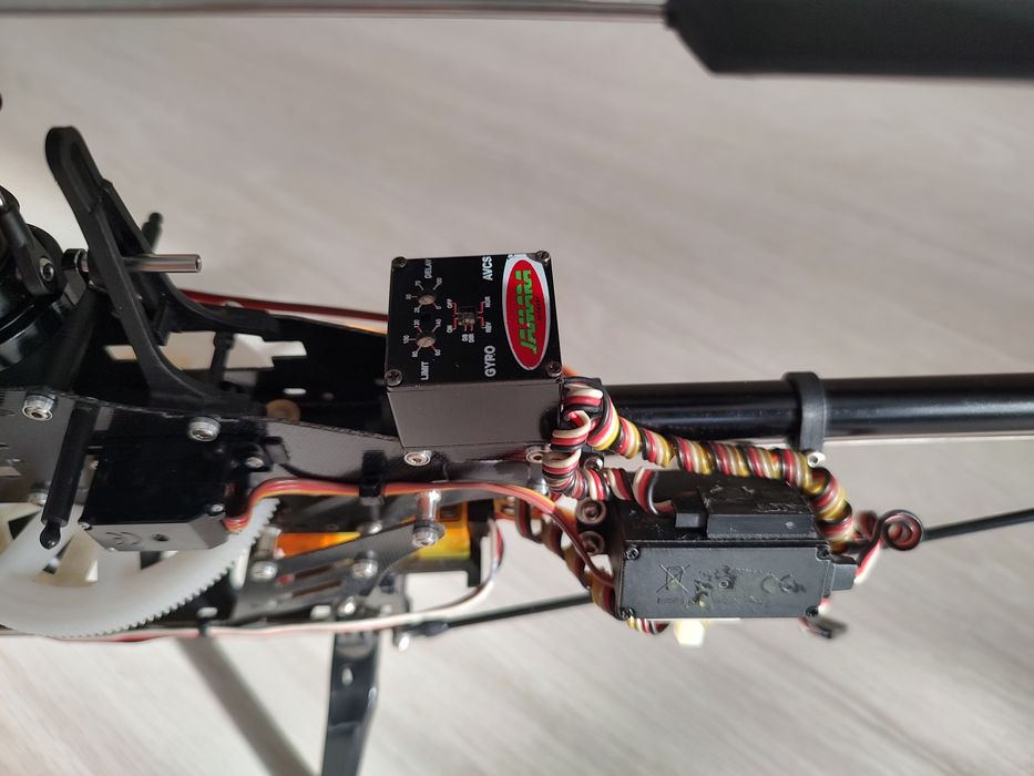 Elicopter Jamara E-RIX 450