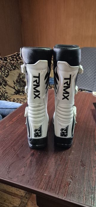 Продам мотоботы Tiger T3