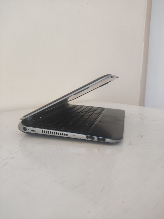 HP Pavilion dm1.