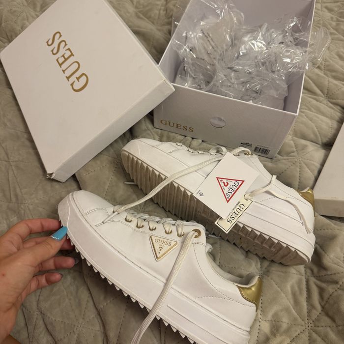 Guess оригинални обувки