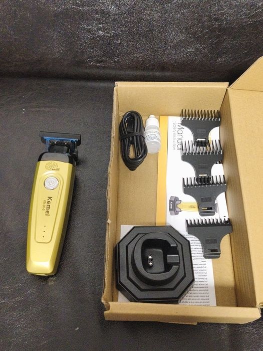 Kemei  trimmer + mașina de tuns