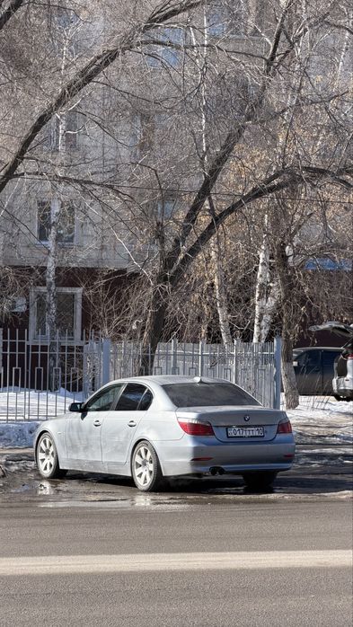 Продам бмв е60 525i