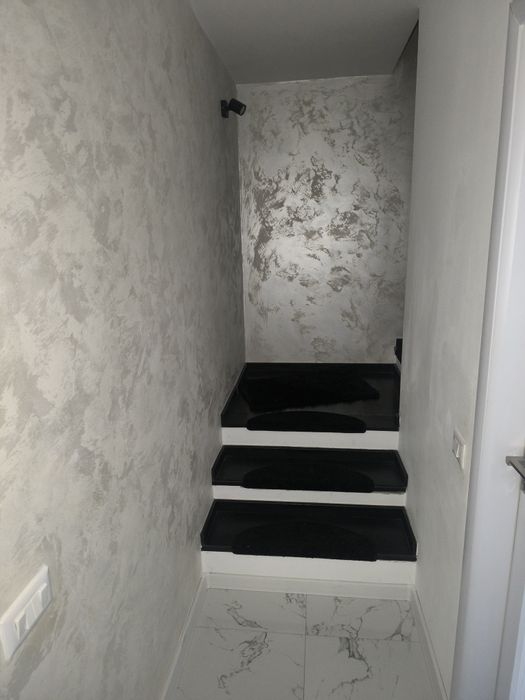 Amenajări interioare exterioare. Renovări apartamente case .