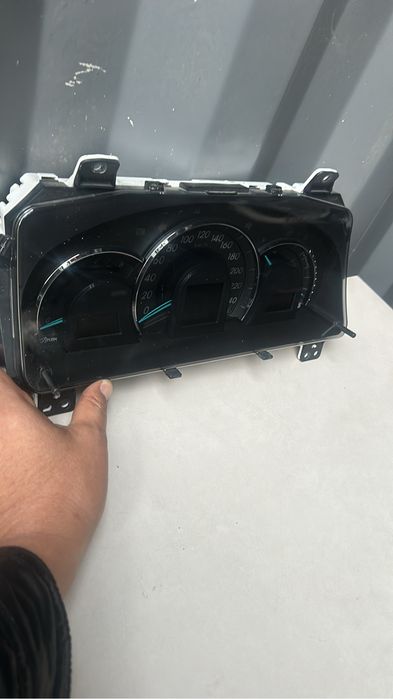 Шиток прибор на Камри 50 европа